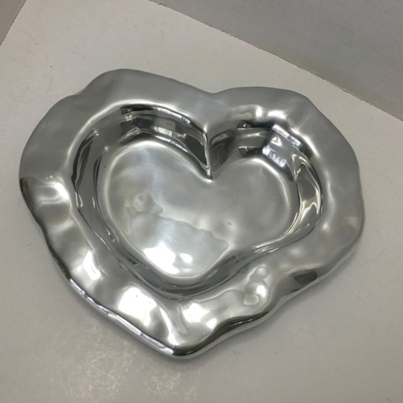 BEATRIZ BALL VENTO HEART ALUMINUM ALLOY DISH LARGE TRINKET DISH - Picture 6 of 6